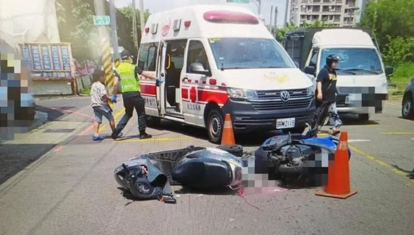 台中2機車路口相撞4傷　母倒地稚子大喊「媽媽加油」讓人鼻酸