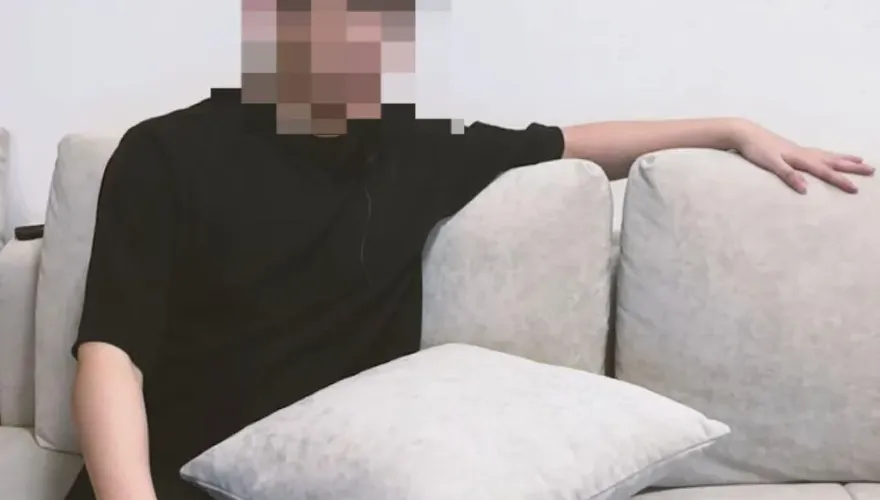 YouTuber邀合作…廠商送4萬沙發「等不到業配影片」　她氣炸曝內幕