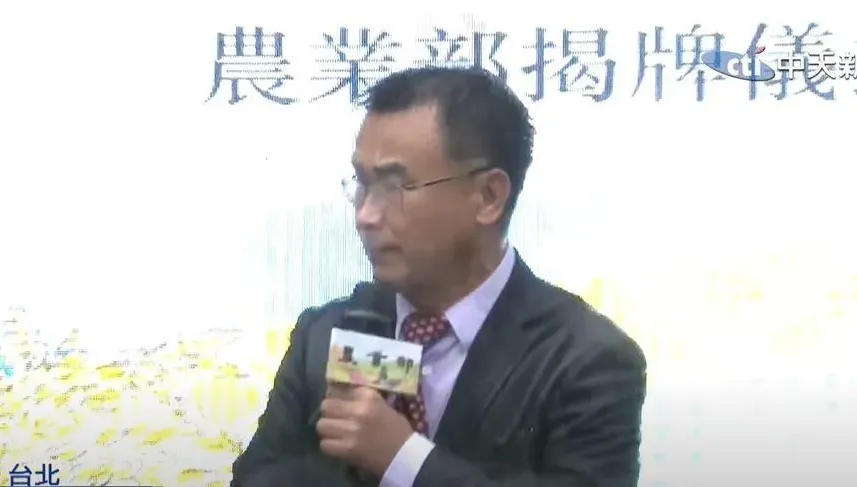 陳吉仲請辭未獲准演哪齣？《中天》民調57%認「蘇貞昌不讓下車有貓膩」