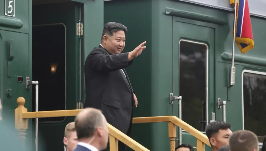 影/金正恩結束為期9日訪俄行程　俄軍車站列隊奏響國歌歡送