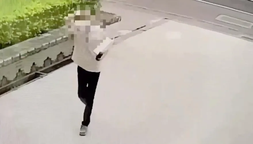 影/國寶集團朱國榮棄保潛逃！兒子才剛滿月酒　搭豪華遊艇偷渡菲律賓