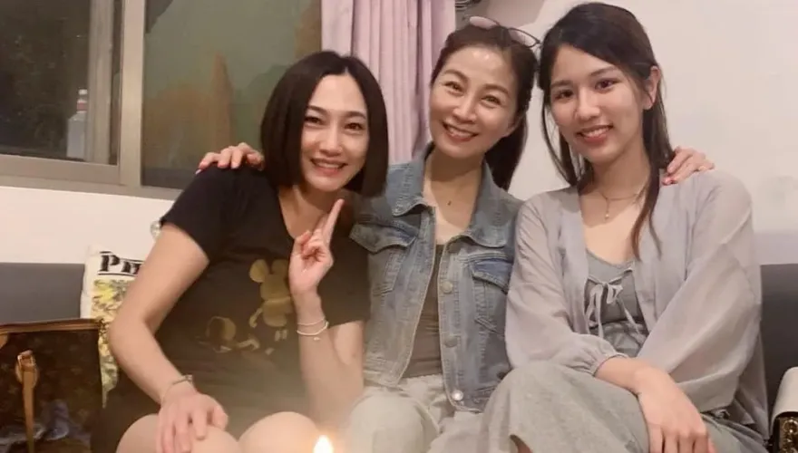 地表最佳前妻！方文琳同框前夫現任妻　曝離婚17年未斷聯于冠華原因