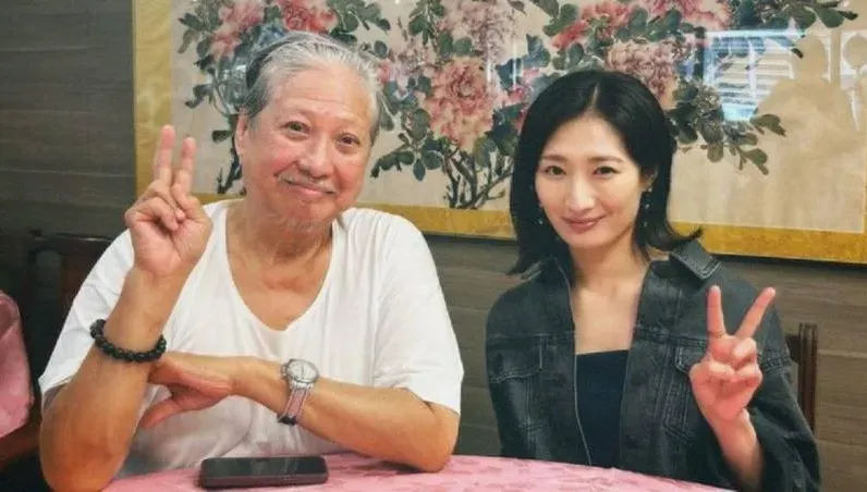 合體日本動作片女星！71歲洪金寶紅光滿面…「臉變圓一圈」近況曝光