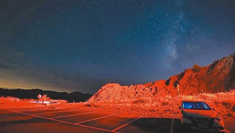 秒到火星！國軍營地施工「電子告示牌」來亂　恐讓合歡山暗空公園除名