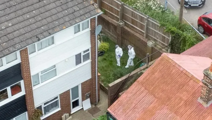 英國7旬夫妻「離奇消失」人間5年　疑遭小女兒狠心弒親埋土