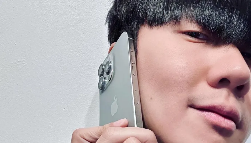 林俊傑搶先爽拿iPhone 15 Pro Max！親揭真實使用心得　網羨慕：鈦帥了
