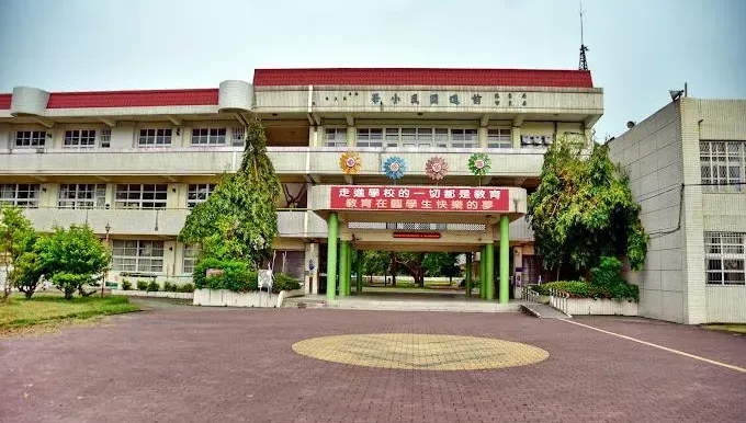 屏東高爾夫球具廠大爆炸/鄰近工廠　屏東市前進國小宣布9/23停課
