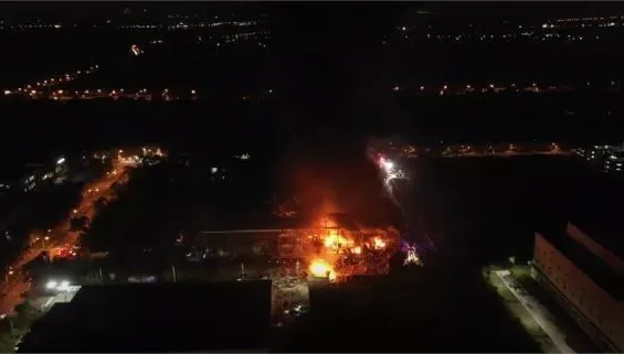 不斷更新/懶人包曝光！屏東高球工廠爆炸4勇消殉職　3員工失聯持續搜救