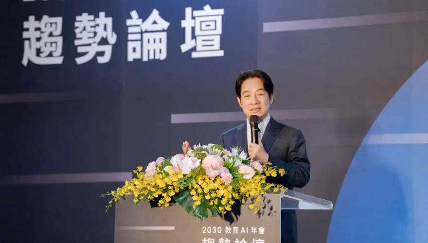 被朱立倫刺到痛處！賴辦搬憲法稱賴清德「無請假問題」　藍美女發言人神翻譯