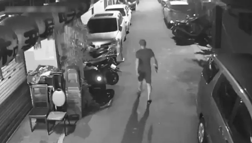 影/浪貓遭空氣槍亂射哀號躲車底　板橋惡劣男辯「驅趕」下場出爐