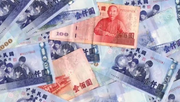 快刷存摺！勞保局中秋前發錢了　10筆款項陸續匯進勞工帳戶