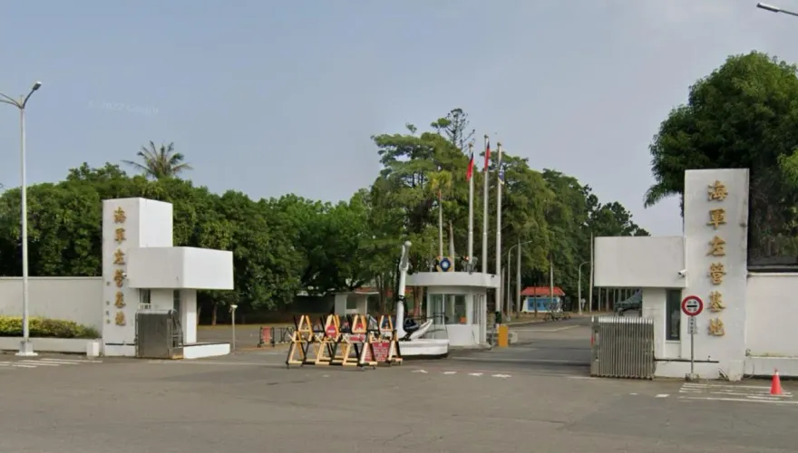快訊/左營海軍基地女士官墜樓　送醫急救原因待查