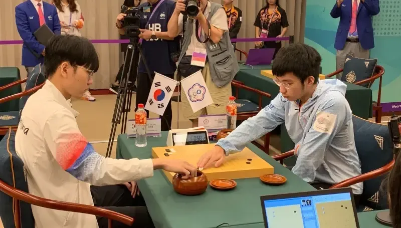 杭州亞運/連克世界前二高手！許皓鋐殺進金牌戰　締造中華圍棋新猷
