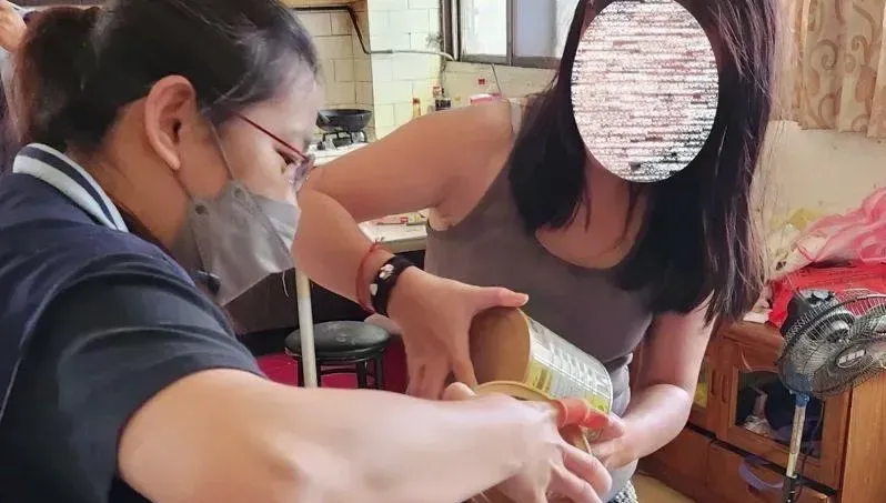 法外施恩！婦欠6萬罰單遭扣押存款　執行署驚見她五寶媽身分集資送奶粉尿布