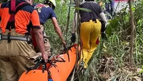 快訊/台南7旬婦失聯4天！騎車跌落30米深邊坡手骨折　警消驚險搶救