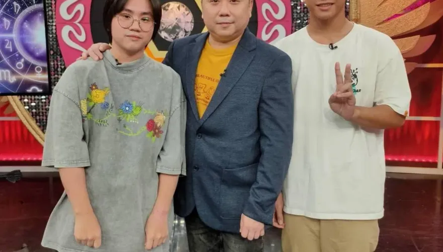 小彬彬不敢代答！曾爆「兒考不上大學」被罵到臭頭　小小彬上淡大「未來志向」曝光