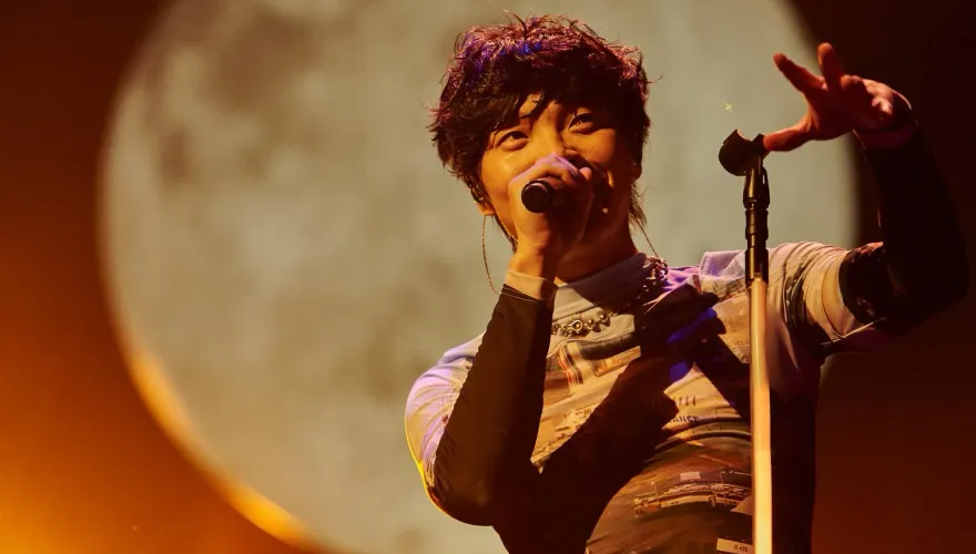 盧廣仲演唱會面子好大！「劉德華」現身開口跟唱