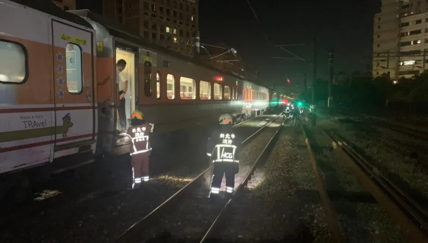 影/台鐵鶯歌站驚傳落軌　男遭自強號撞上當場身亡