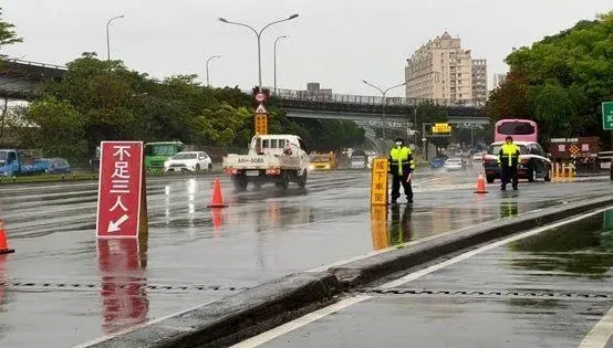 國慶連假倒數！北市8處國道入口　10/7「6時至12時」高乘載管制