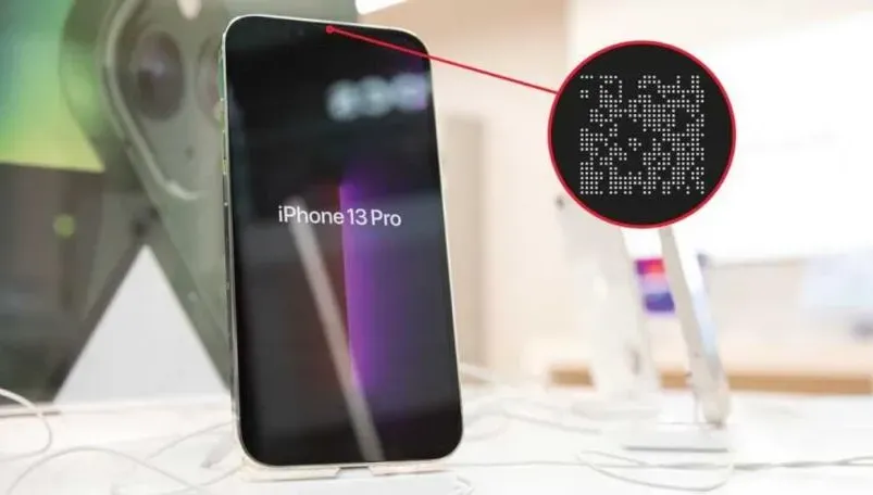 iPhone 15外盒暗藏防偽玄機　螢幕也藏「超小QR Code」