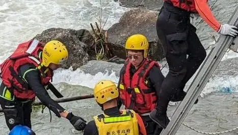快訊/汐止保長路河堤邊驚現男浮屍！他失聯4天成腫脹遺體