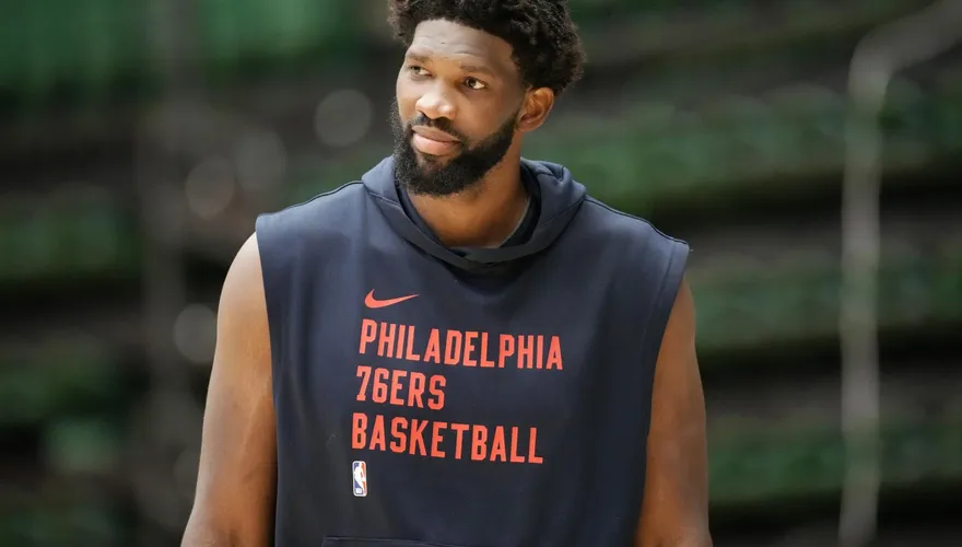 NBA/恩比德自爆討厭當「核心人物」　並稱哈登不願與他談話