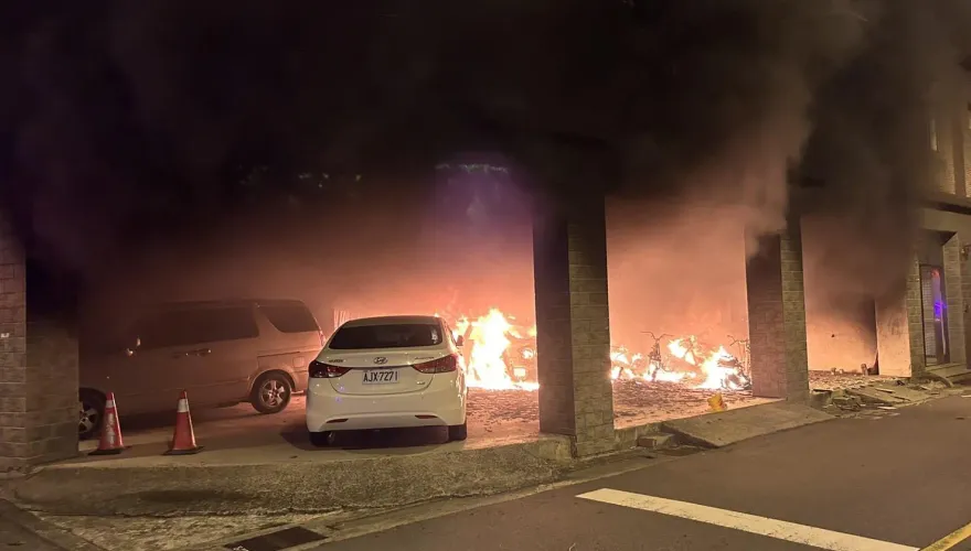 與女員工感情糾紛！竹南公寓火警燒9車　縱火犯是檳榔攤老闆