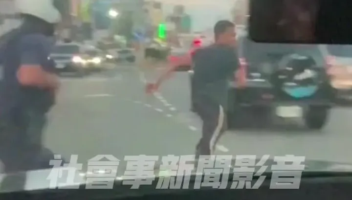 影/新竹警攔查可疑車輛　6移工棄車大街狂逃