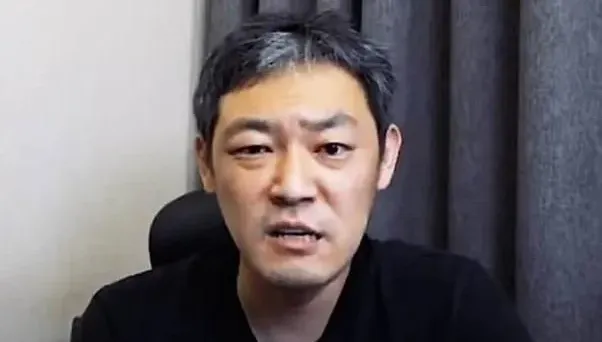 快訊/曾抹黑韓藝瑟被告！名嘴金龍浩驚傳輕生…陳屍旅館4F現場封鎖中
