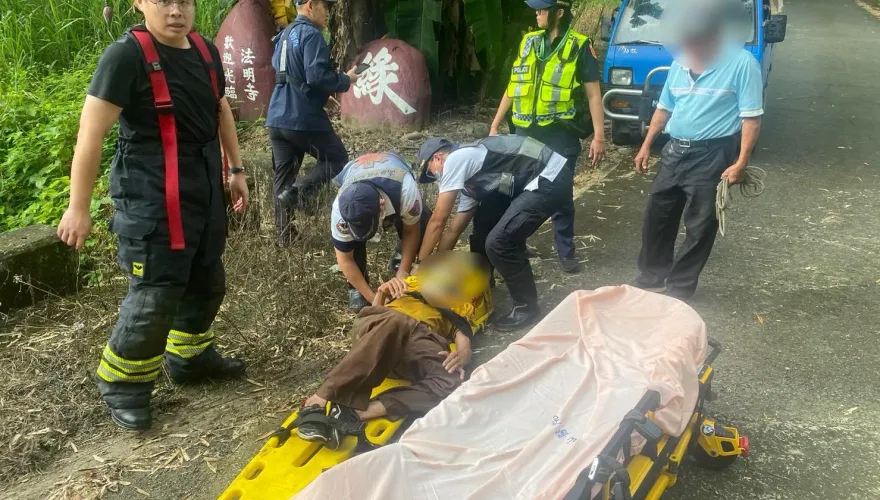 快訊/高雄杉林70歲翁酒後失足墜溪！路人嚇壞急叩119