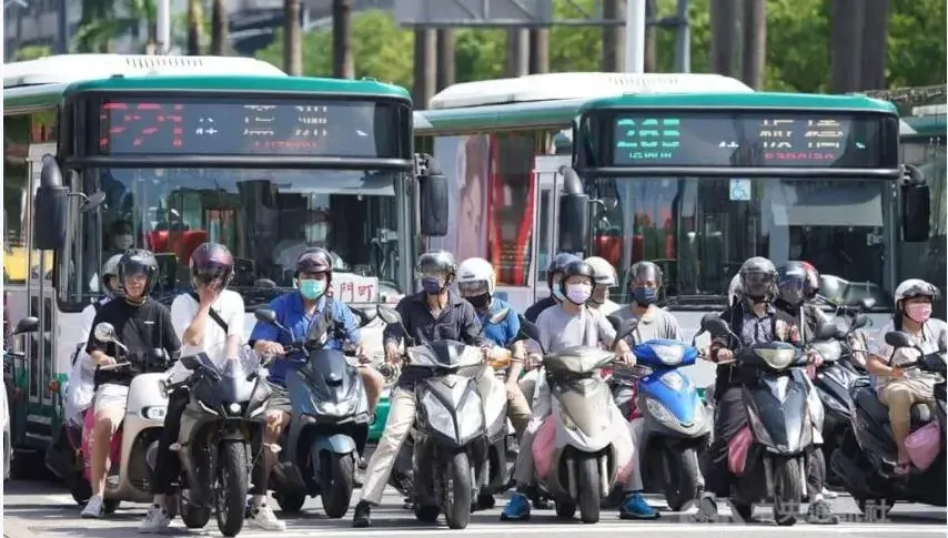 台南取消機車兩段式左轉！　試辦日期、31路口曝光