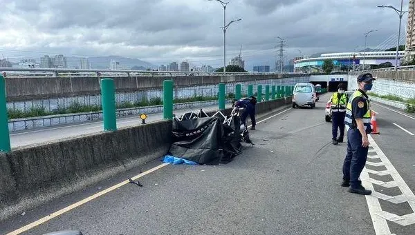 快訊/疑似過勞釀禍！33歲保全下班逆向行駛　慘遭無照男撞死