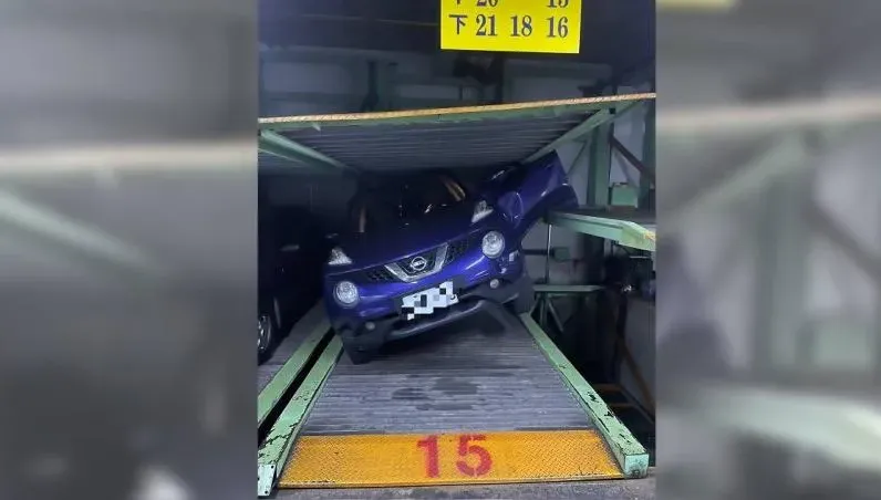 差點被夾扁！7旬翁操作「機械式車位」　另一台車駕駛驚慌逃命