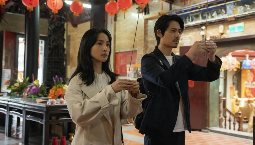 周渝民成史上最帥阿公！1人飾2角「林依晨從孫女變情人」藏玄機