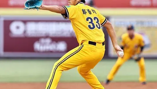 逮就補！鄭浩均右肘傷勢無礙　下週台東有機會出賽