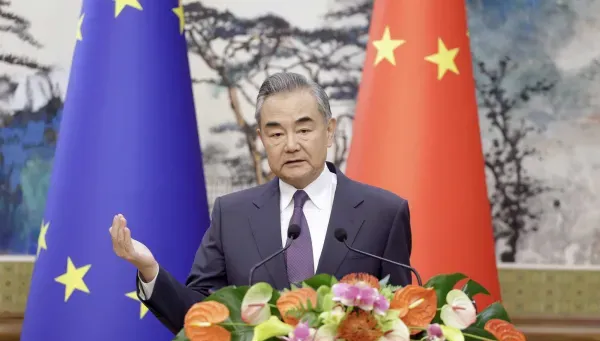 以巴開戰/王毅：以色列行為已超越自衛範圍　應停止對加薩民眾集體懲罰