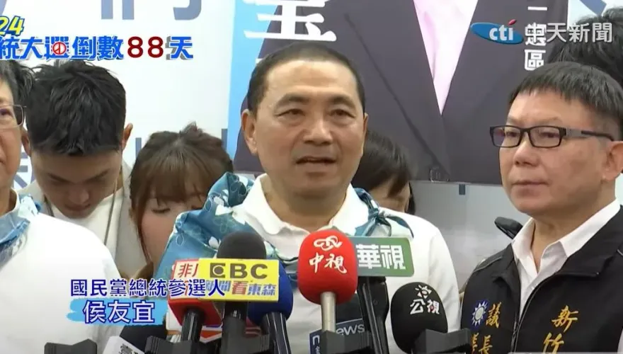 影/批綠8年20萬戶社宅跳票「還在騙」　侯友宜談藍白合：備案雙方正持續溝通