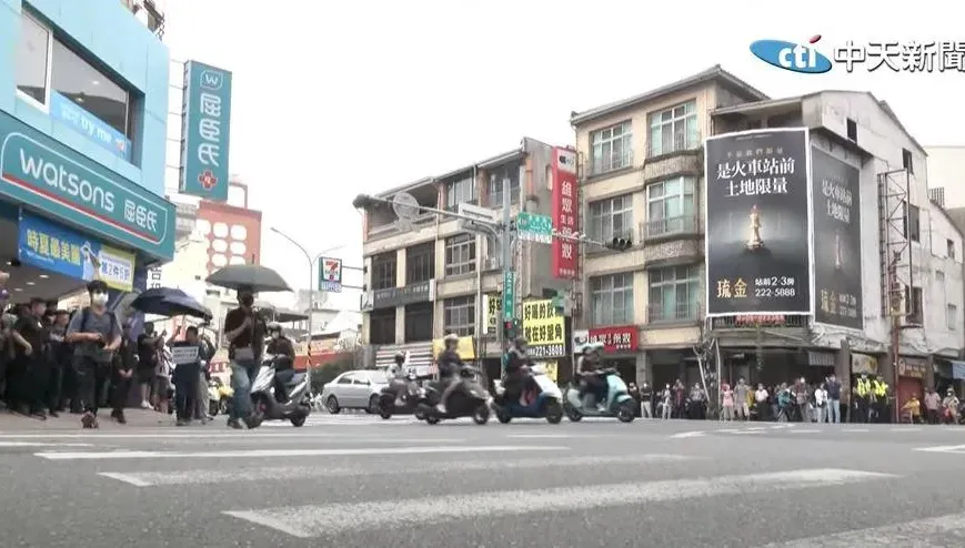 《帝王條款》上路週年仍是行人地獄？網路大數據：六都努力空間還很大