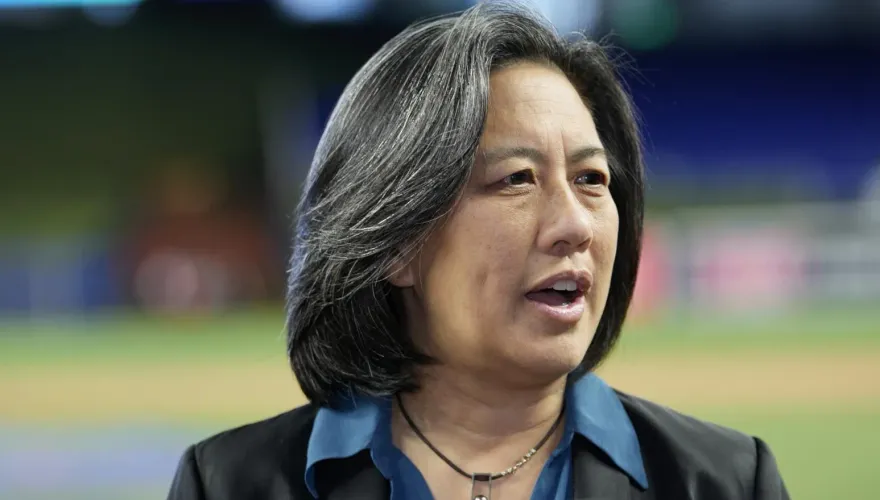 北美職業運動首位女總管閃人！馬林魚華裔總經理伍佩琴傳與老闆鬧翻離職
