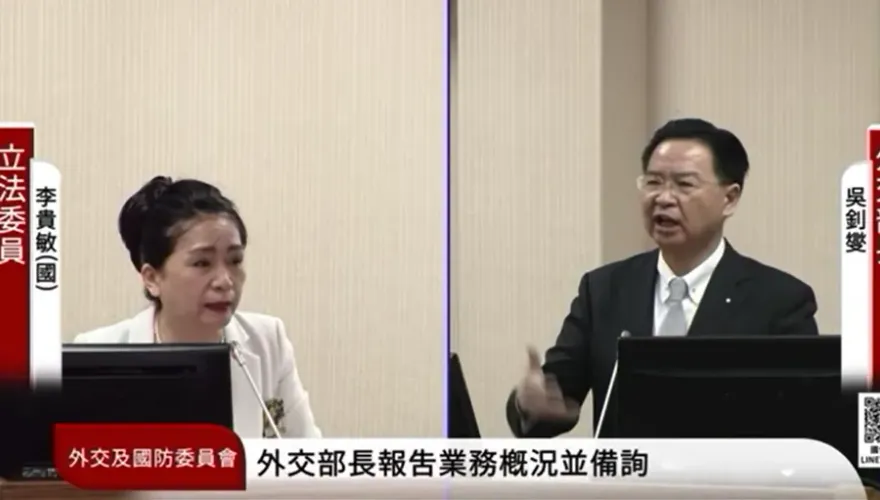 影/吳釗燮拍桌罵人影片曝光！ 李貴敏批以巴撤僑「無為」　他瞬間爆氣怒嗆人身攻擊