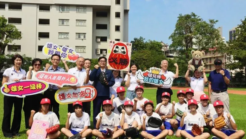 女學霸來囉！史上首支女校參戰　雄女「13女黑豹」：比起看球更愛打球