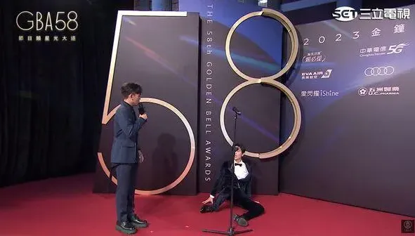 金鐘獎/被宣布得獎！松野高志「浮誇式跌坐紅毯」　反應笑翻全場