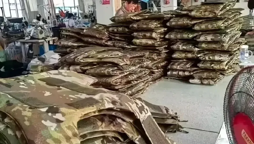 以巴開戰/賺戰爭財？陸網曝「工廠兩方訂單都接」　趕製防彈背心、鋼管