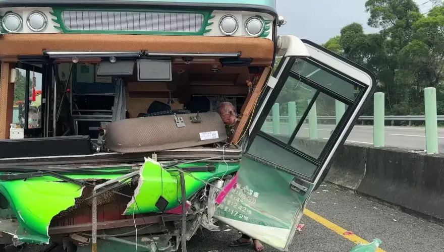 快訊/收押了！雲林國道4死慘劇遊覽車司機「坦承開快車」遭聲押獲准