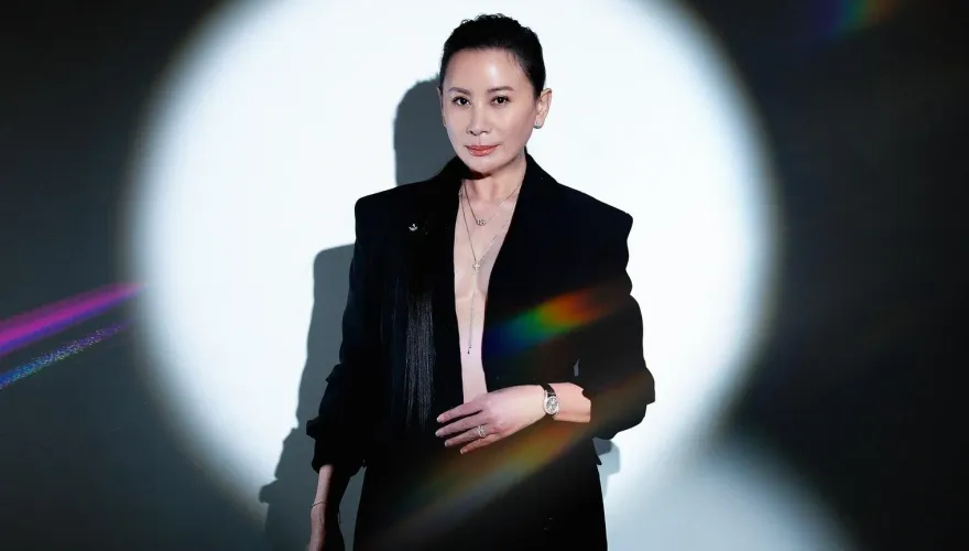 才主持金鐘獎被讚爆！陳亞蘭傳健康出狀況　停工推百萬商演