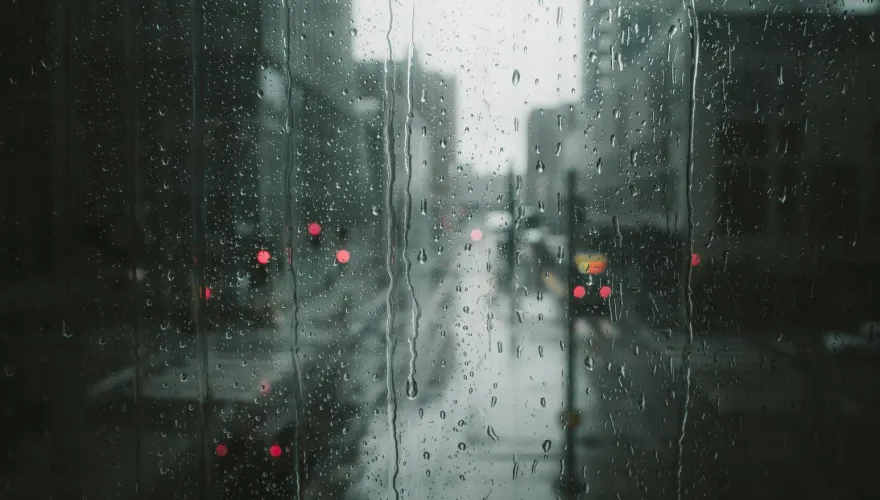 快訊/花蓮地區、宜蘭山區大雨特報！恐一路炸到晚上