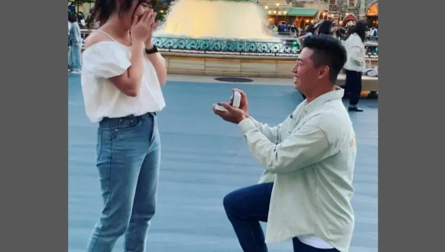 快訊/鄭宗哲「求婚成功」！　他單膝下跪：比任何在場上的關鍵時刻還緊張