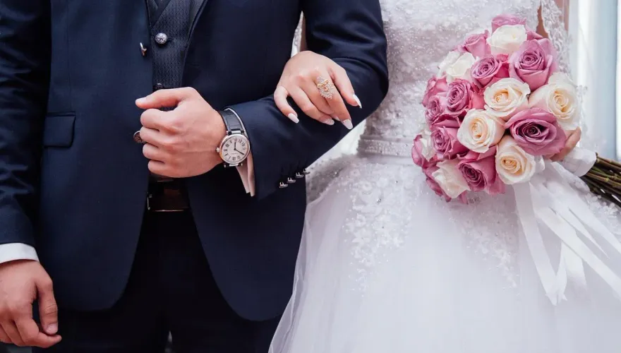 婚禮喜帖備註「dress code」！　網一面倒罵翻：禮到人不到