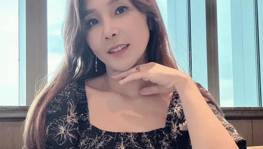 美女主播遭控家暴！鮮肉男友教櫻花妹夾娃娃慘被暴打　黃倩萍回應了