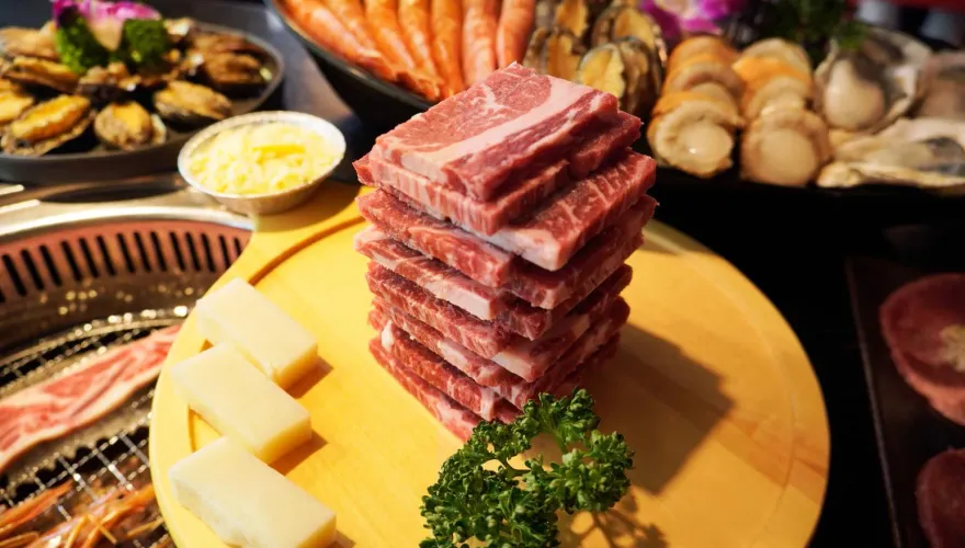 身分證拿出來！11月「配偶欄空白」大啖海鮮、和牛　燒肉套餐下殺49折